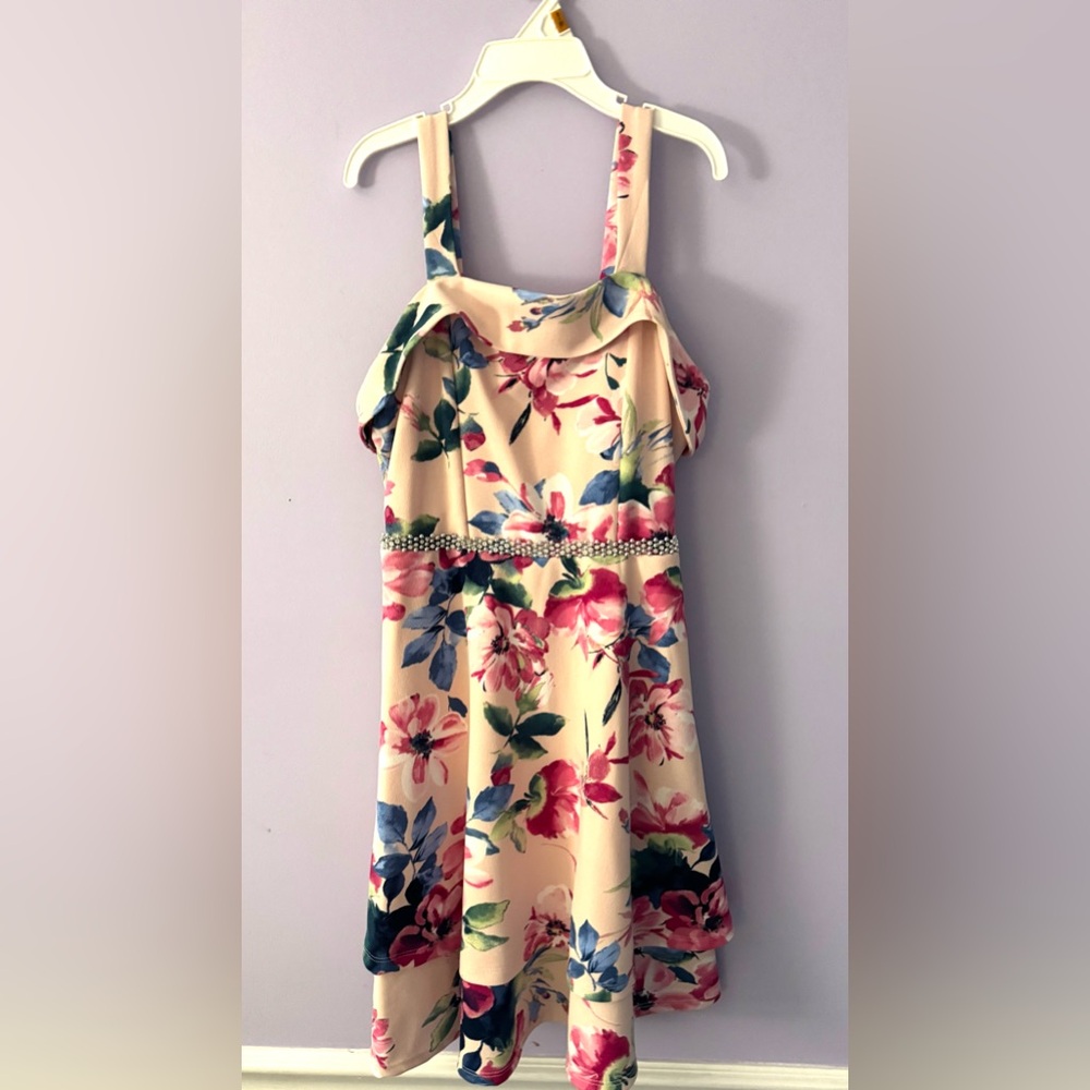 Speechless Cream Floral Kids Dress with Rhinestone Accent Girls Size 10